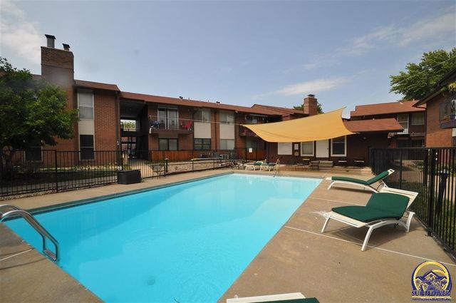 3002 SW Lydia AVE, Topeka, KS 66614