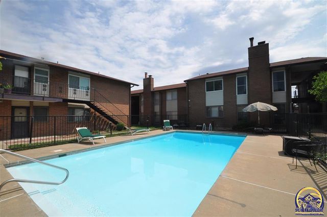 3002 SW Lydia AVE, Topeka, KS 66614