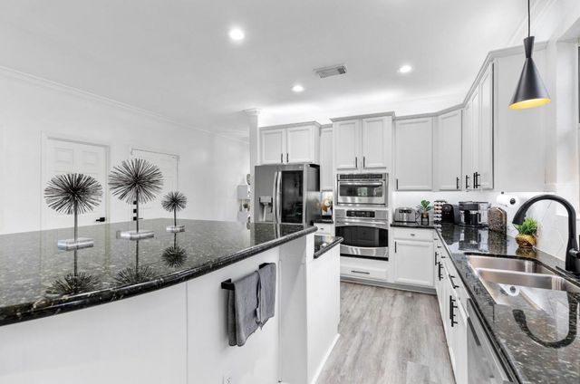 26807 Eagles Landing, Huffman, TX 77336