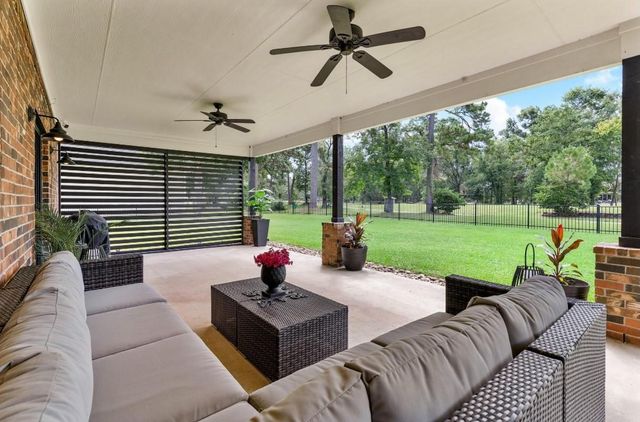 26807 Eagles Landing, Huffman, TX 77336