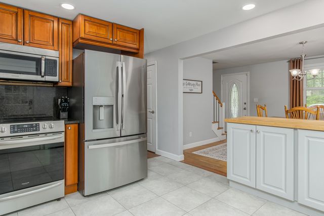 68 Benjamin Street, Manchester, NH 03109