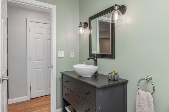 68 Benjamin Street, Manchester, NH 03109