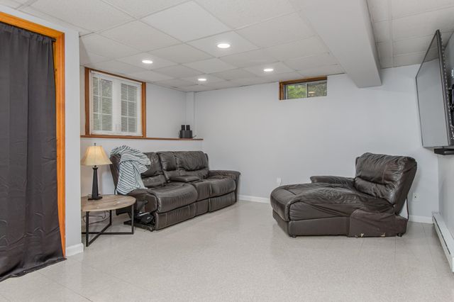 68 Benjamin Street, Manchester, NH 03109