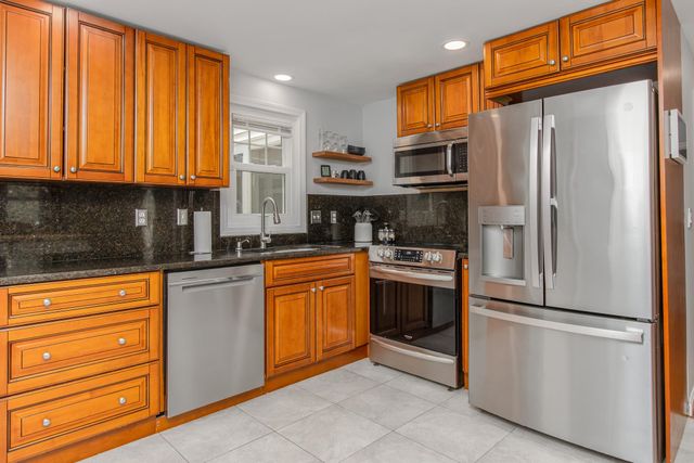 68 Benjamin Street, Manchester, NH 03109
