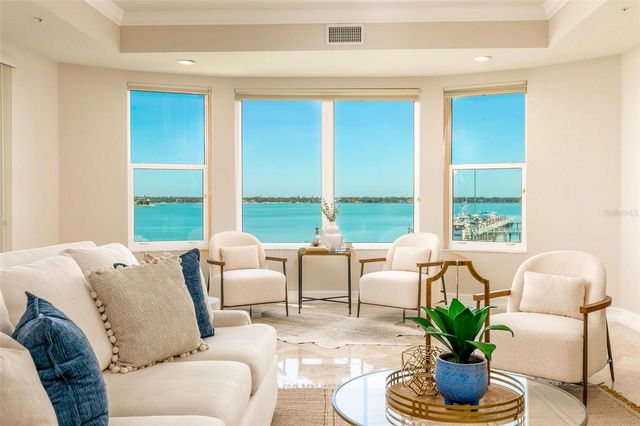 220 108TH AVENUE 304, Treasure Island, FL 33706