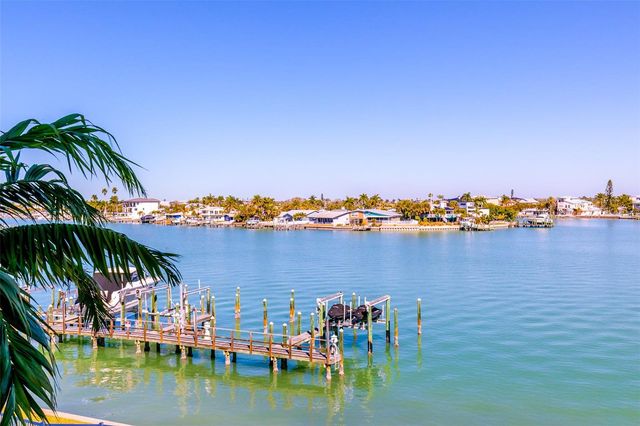 220 108TH AVENUE 304, Treasure Island, FL 33706