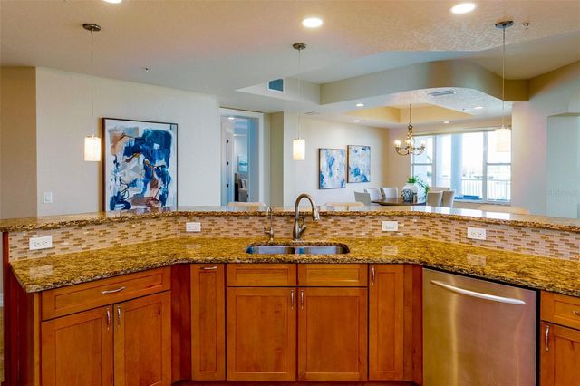 220 108TH AVENUE 304, Treasure Island, FL 33706