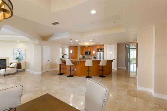 220 108TH AVENUE 304, Treasure Island, FL 33706