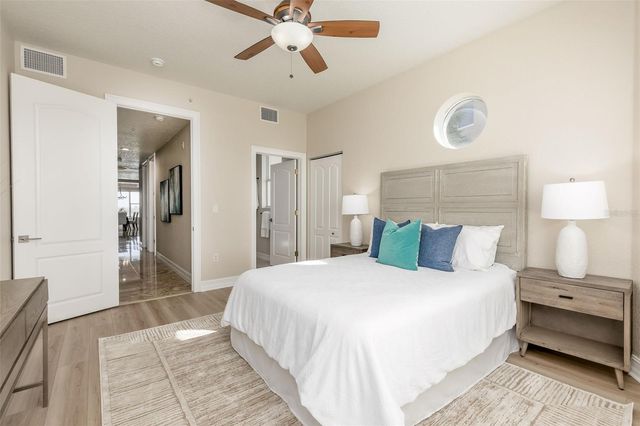 220 108TH AVENUE 304, Treasure Island, FL 33706