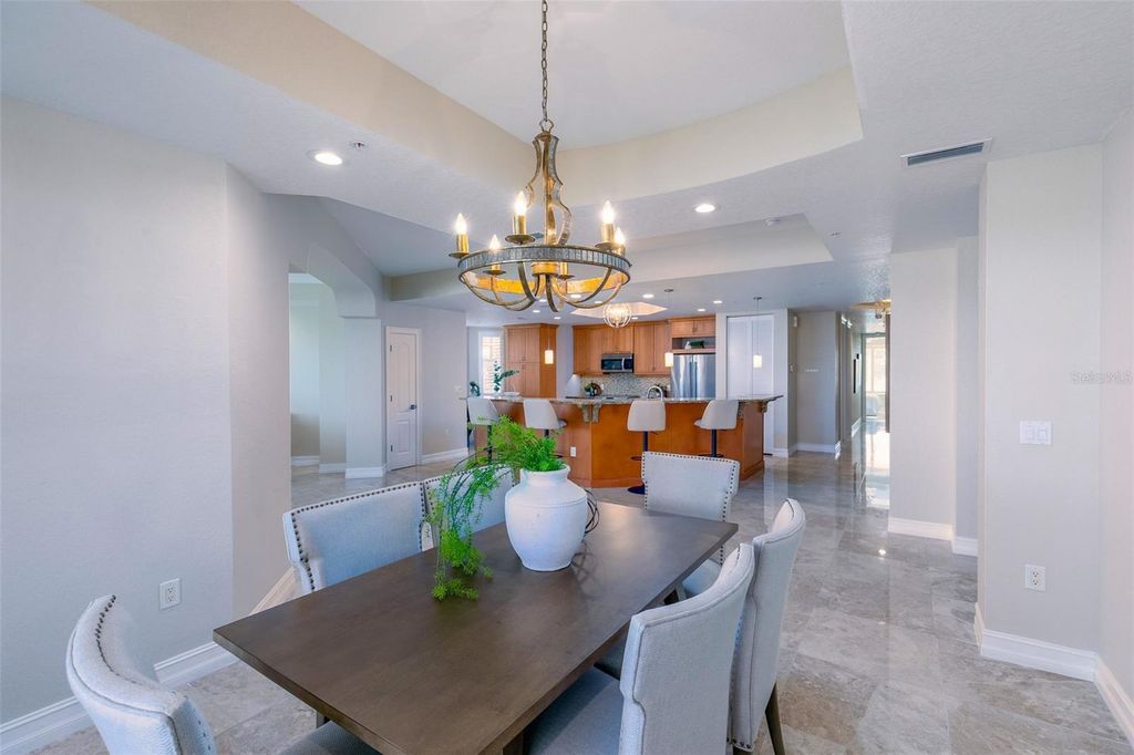 Image 34 of property listing at 220 108TH AVENUE 304, Treasure Island, FL 33706