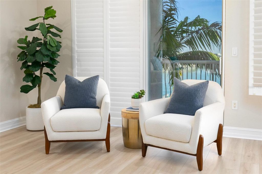 Image 40 of property listing at 220 108TH AVENUE 304, Treasure Island, FL 33706