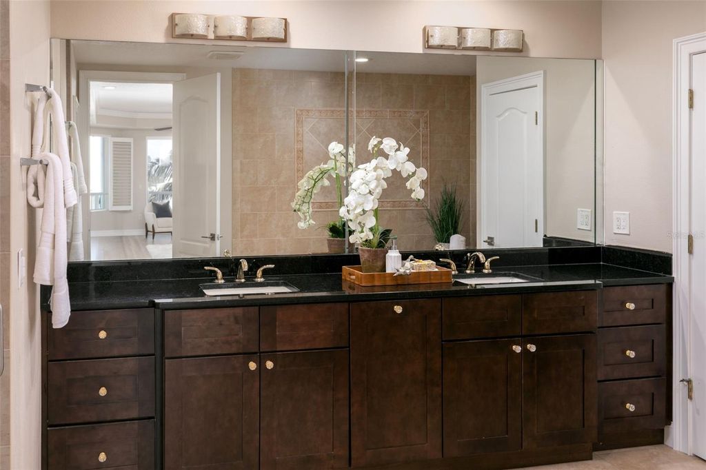 Image 42 of property listing at 220 108TH AVENUE 304, Treasure Island, FL 33706