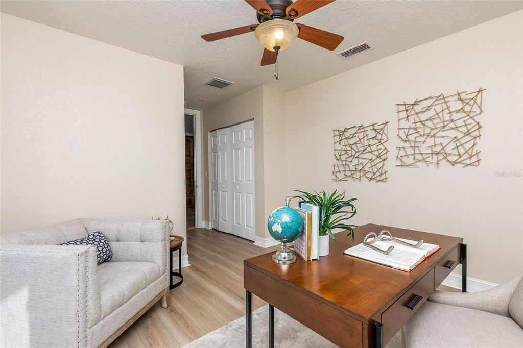 Image 49 of property listing at 220 108TH AVENUE 304, Treasure Island, FL 33706