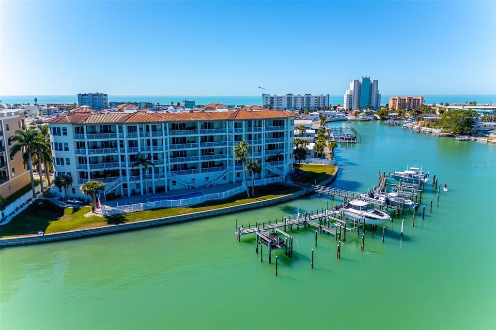 Image 68 of property listing at 220 108TH AVENUE 304, Treasure Island, FL 33706