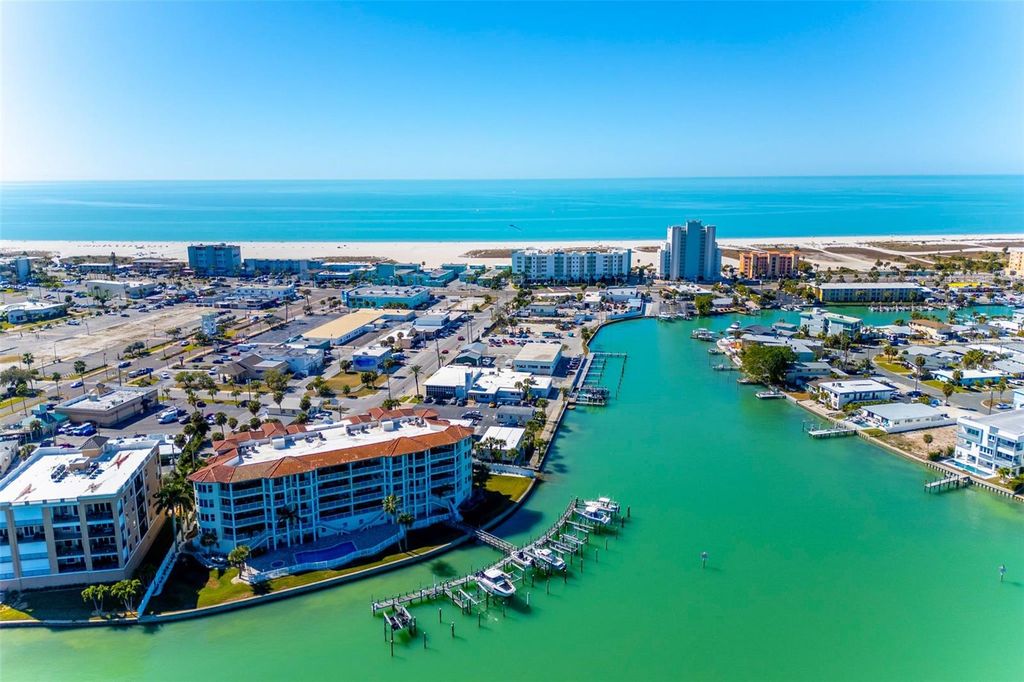 Image 78 of property listing at 220 108TH AVENUE 304, Treasure Island, FL 33706