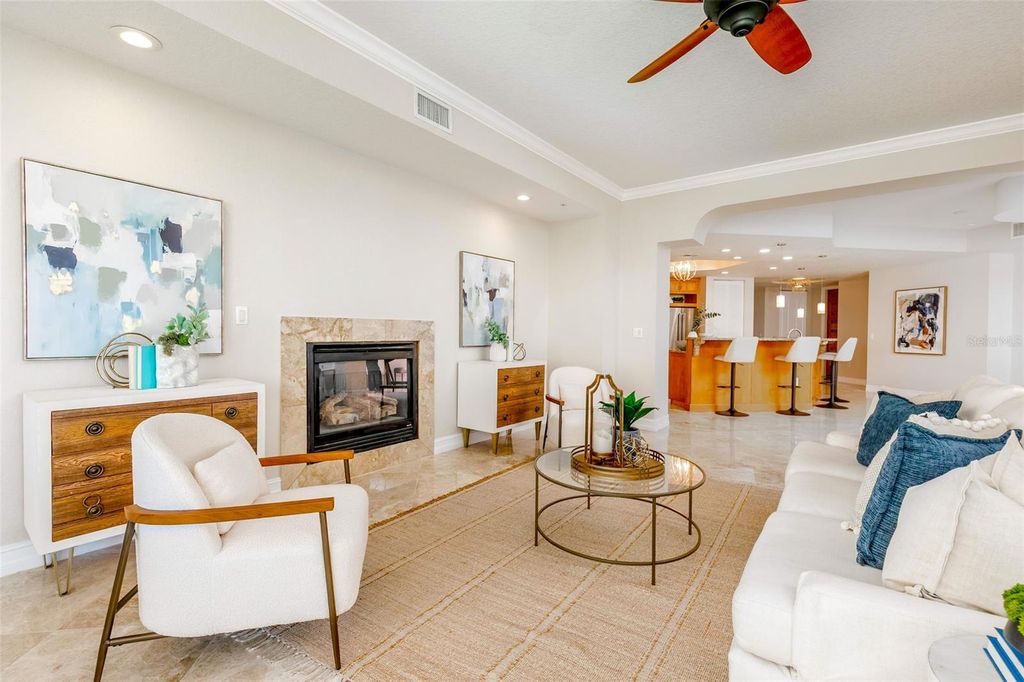 Image 9 of property listing at 220 108TH AVENUE 304, Treasure Island, FL 33706