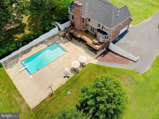 25 HOILE LN, Huntingtown, MD 20639
