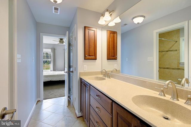 25 HOILE LN, Huntingtown, MD 20639