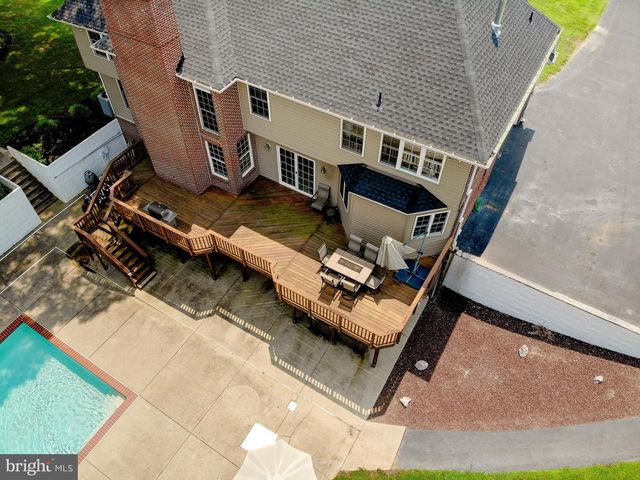 25 HOILE LN, Huntingtown, MD 20639