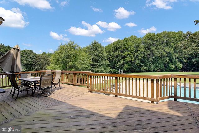 25 HOILE LN, Huntingtown, MD 20639