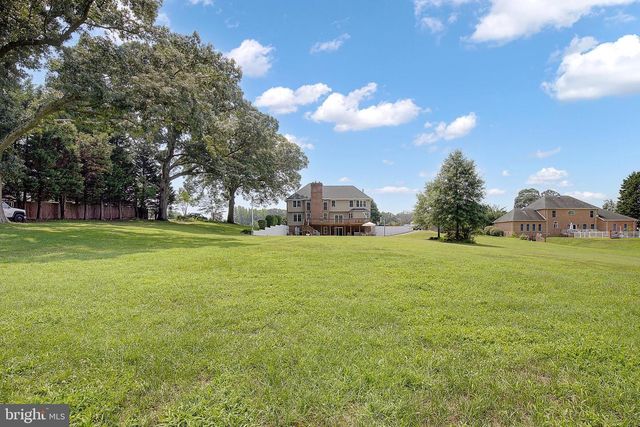 25 HOILE LN, Huntingtown, MD 20639