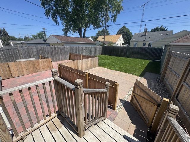 7549 31st AVENUE, Kenosha, WI 53142