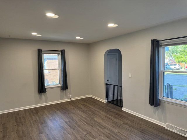 7549 31st AVENUE, Kenosha, WI 53142