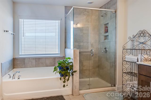 2810 Shumard Drive, Gastonia, NC 28054