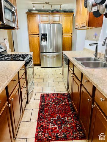 280 S 50 W, Kaysville, UT 84037
