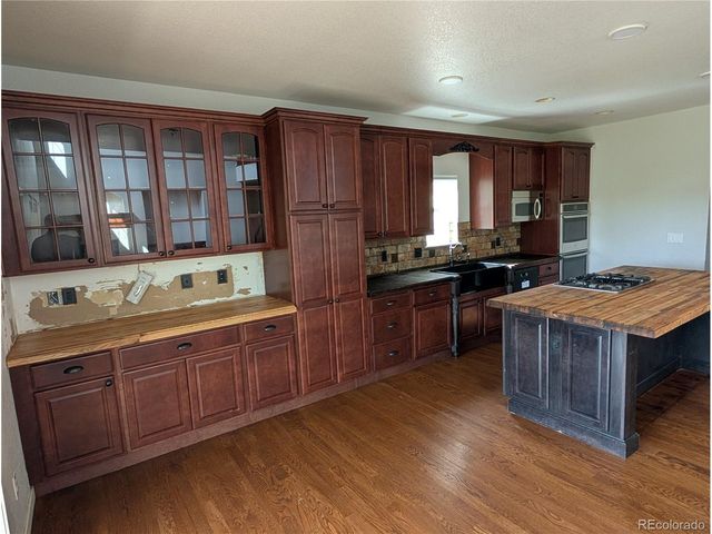 4590 Pleasant Valley Cir, Elizabeth, CO 80107