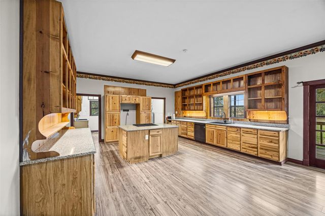 7 Northwood Country Lane, Huffman, TX 77336