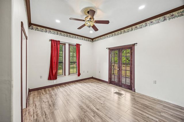 7 Northwood Country Lane, Huffman, TX 77336