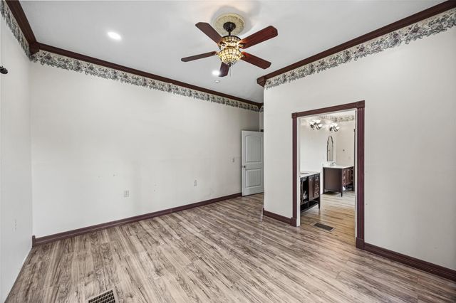 7 Northwood Country Lane, Huffman, TX 77336