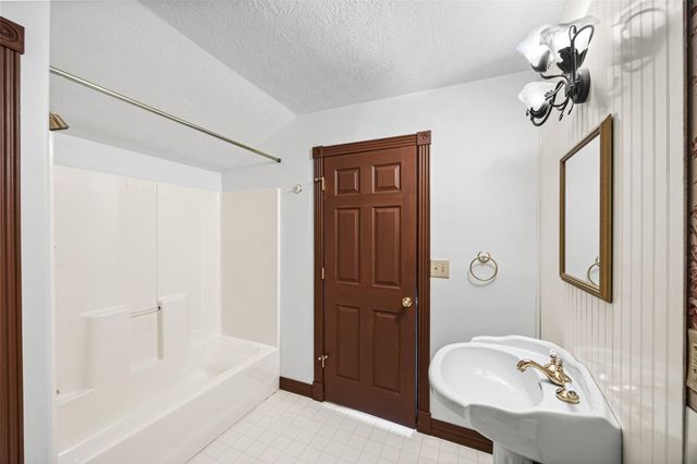 7 Northwood Country Lane, Huffman, TX 77336