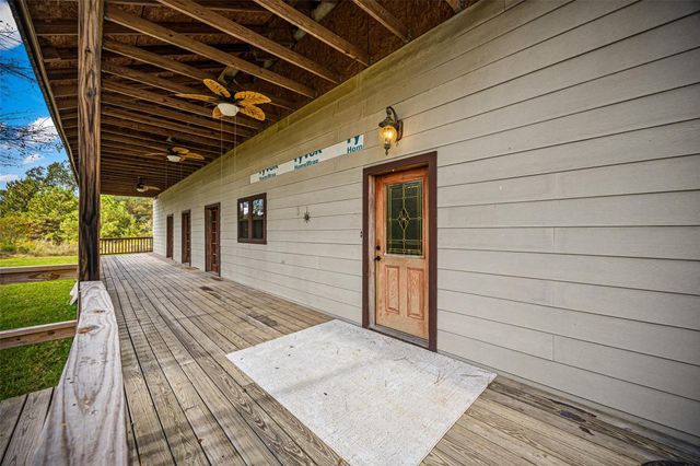 7 Northwood Country Lane, Huffman, TX 77336