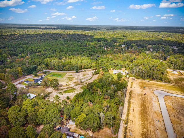 7 Northwood Country Lane, Huffman, TX 77336