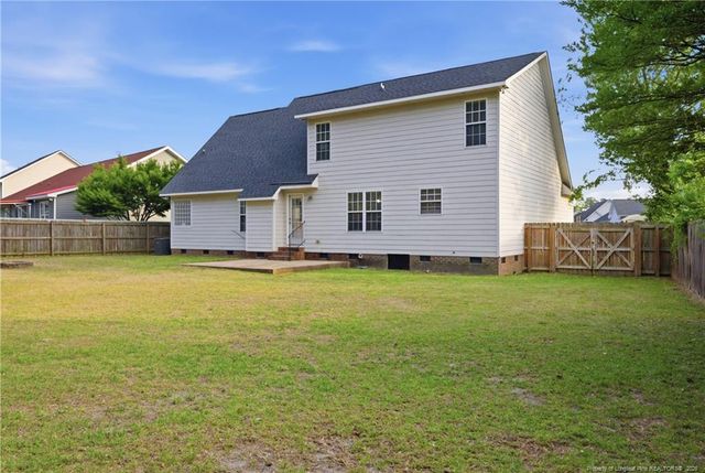 4211 Pete Warner Court, Hope Mills, NC 28348