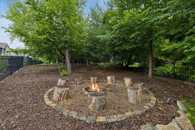 16415 56th Avenue N, Plymouth, MN 55446
