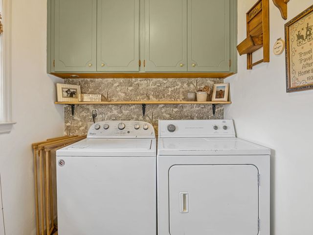 3998 Dale Ct, Boiling Springs, SC 29316