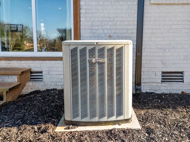 3998 Dale Ct, Boiling Springs, SC 29316