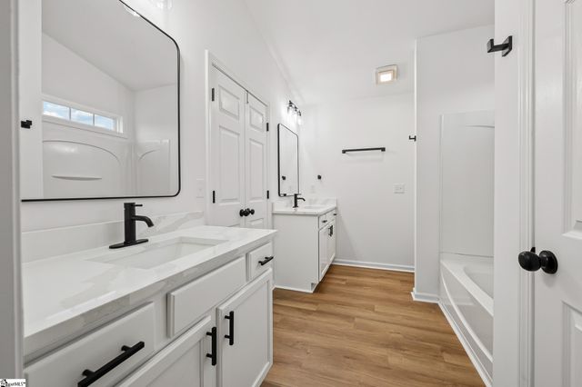 29 Golden Acre Court, Simpsonville, SC 29681