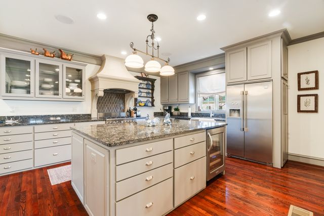 854 S Church, Paris, TX 75460