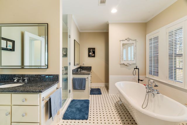 854 S Church, Paris, TX 75460