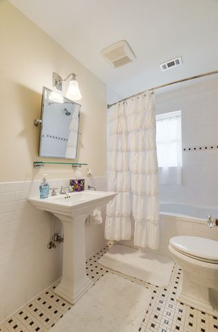 854 S Church, Paris, TX 75460