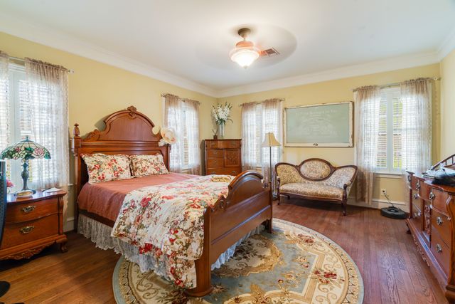 854 S Church, Paris, TX 75460