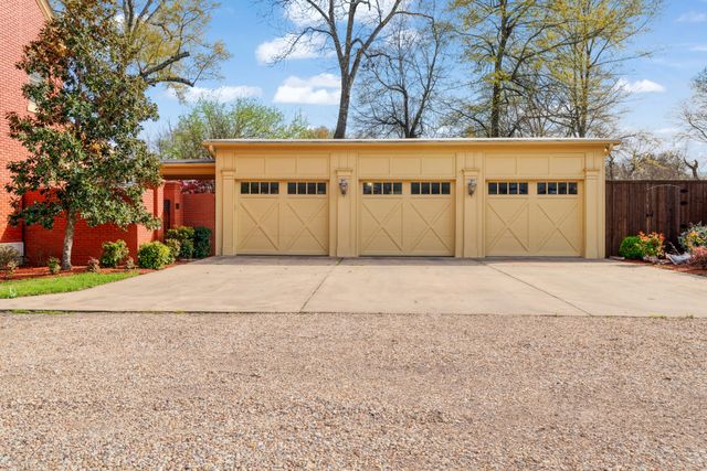 854 S Church, Paris, TX 75460