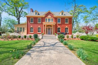 854 S Church, Paris, TX 75460