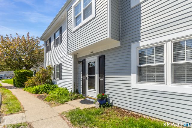 93 Park Avenue 1703, Danbury, CT 06810
