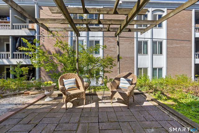 93 Park Avenue 1703, Danbury, CT 06810