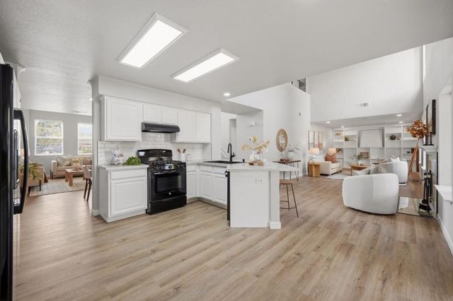 1371 Peregrine Drive, Gilroy, CA 95020